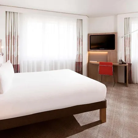 Novotel Basel City Exterior photo